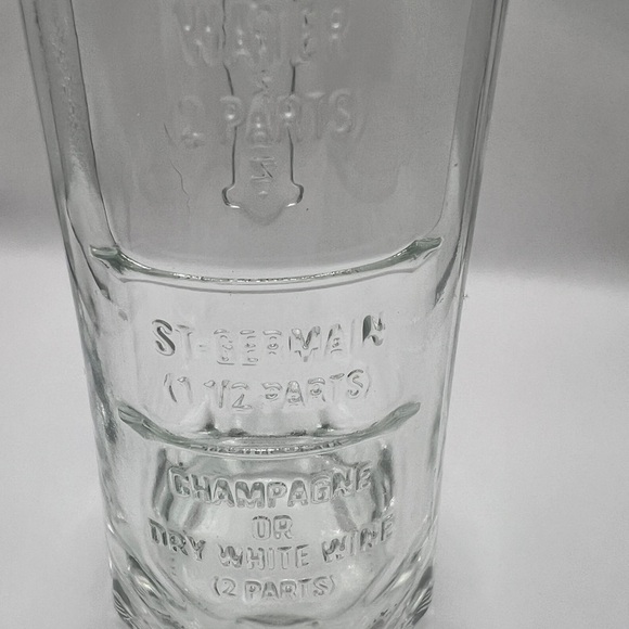 St Germain Liqueur Cocktail Carafe Pitcher with Embossed Recipe on glass - Picture 4 of 12